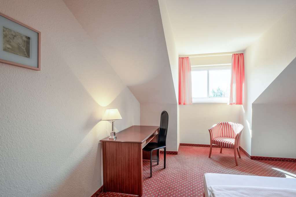 Quick Dresden West Hotel 3*