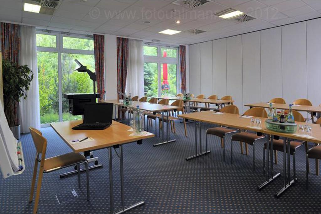 Quick Dresden West Hotel 3*